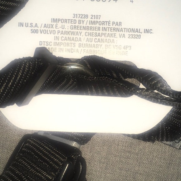 Dog Harness size Large adjustable fits dog’s chest size 20” to 26” says - Picture 4 of 5